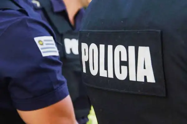 Joven de 18 años com...