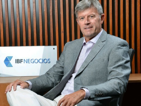 Alvarellos: “Comprar empresas que funcionan muy bien en un país como Uruguay da estabilidad en los ingresos pasivos”