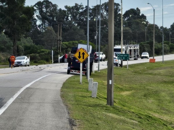 Accidente en ruta 9 entre un camión y una camioneta