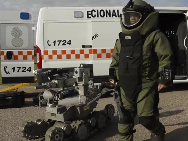 Brigada antibombas actuó por aparición de granada en allanamiento en San Carlos donde se detuvo a dos presuntos rapiñeros
