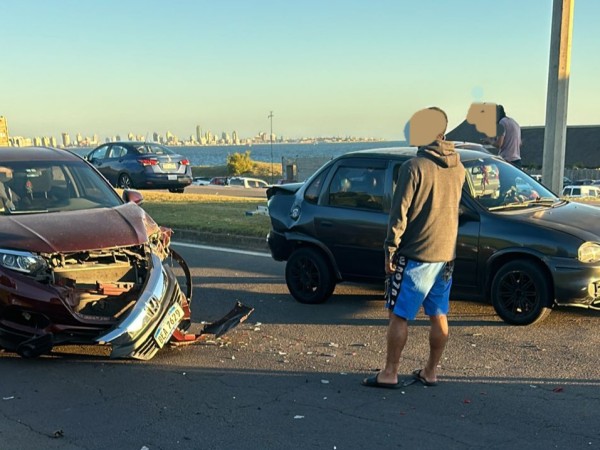 Colisión en rambla d...