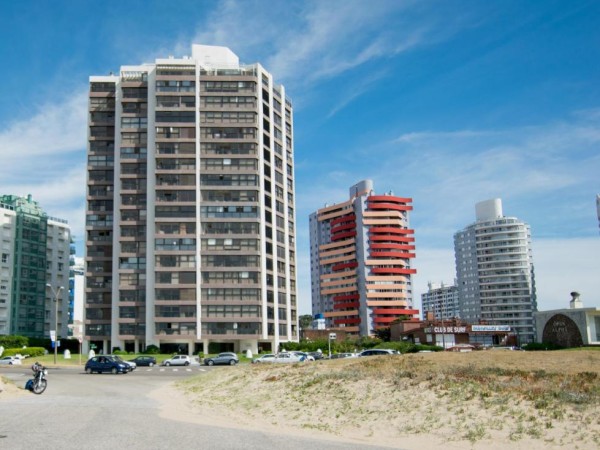 Propietarios de apartamentos en edificios han puesto menos unidades en alquiler que otros veranos