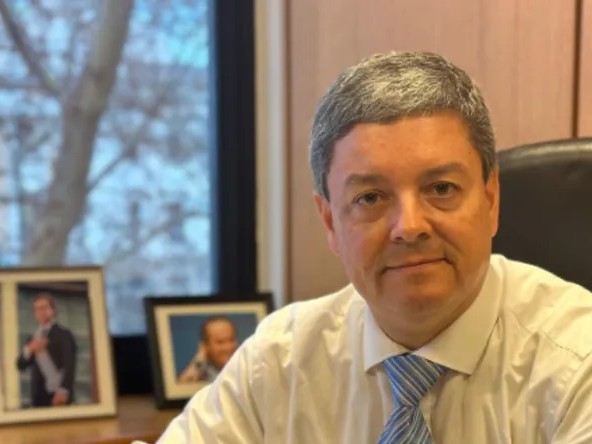 Hackearon redes sociales de Federico Casaretto desde Vietnam