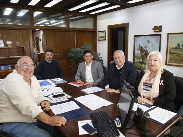 Autoridades de Puert...