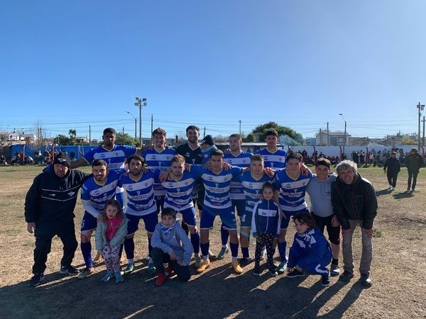 libertad, campeón, tabla anual, san carlos, futbol,