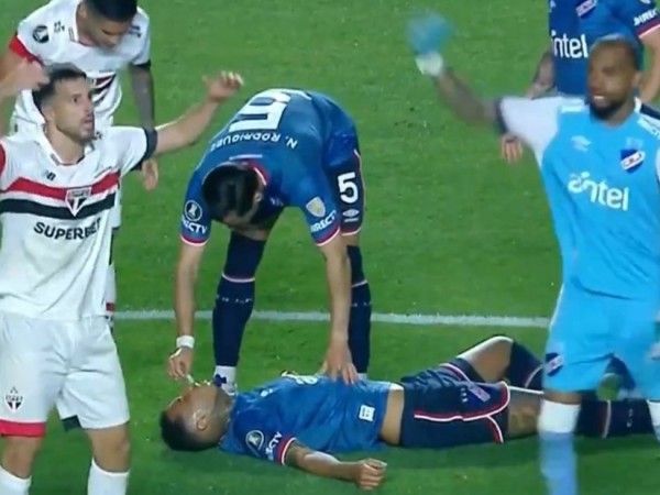 La salud del futbolista Juan Izquierdo "es delicada y prácticamente irreversible", dijo cónsul uruguaya en San Pablo