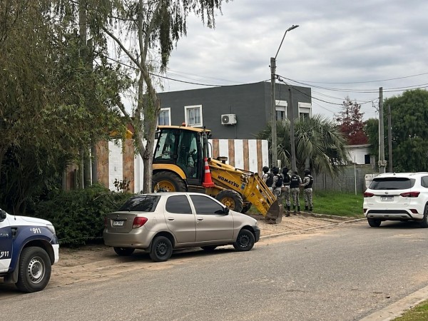 Allanaron una casa e...