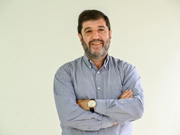 El presidente del Frente Amplio visita San Carlos por el Día del Comité de Base