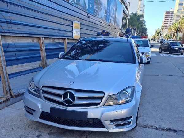 La Intendencia de Maldonado incautó otro automóvil argentino; tenía más de 90 infracciones de tránsito