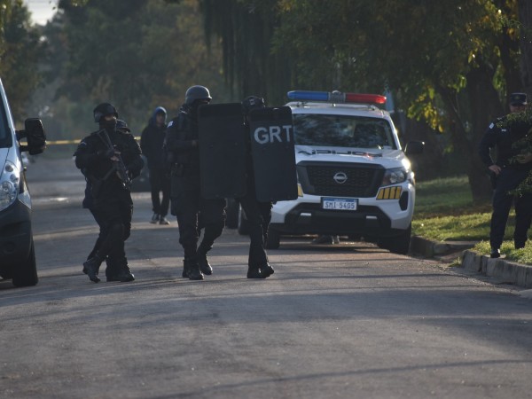 Lograron negociar con el policía que se encontraba atrincherado desde anoche