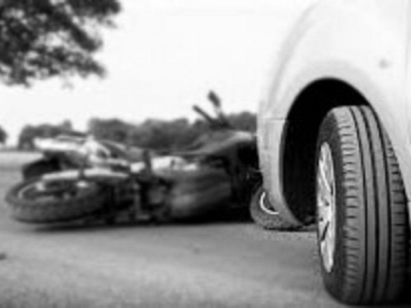 Formalizaron a conductor que embistió una moto en Piriápolis y dejó a una mujer con fracturas
