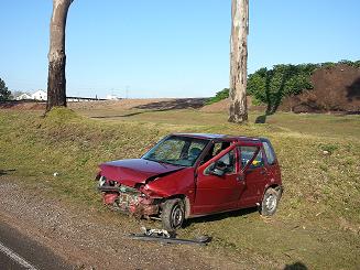 Mujer despedida de vehículo en ruta 39