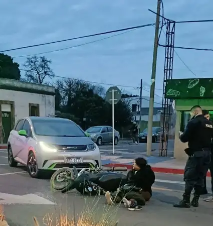 Una camioneta y una...