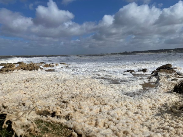 Inumet alerta a la población por presencia de ciclón extratropical sobre la costa de Punta del Este