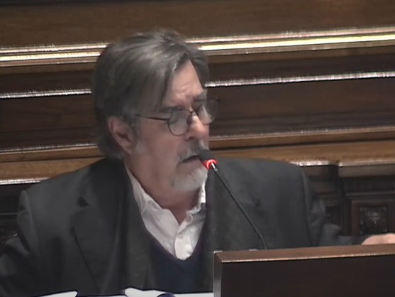 Diputado Zubía calificó de vergonzosa la "negociación" que se hace entre Fiscalía y los intervenidos por la policía