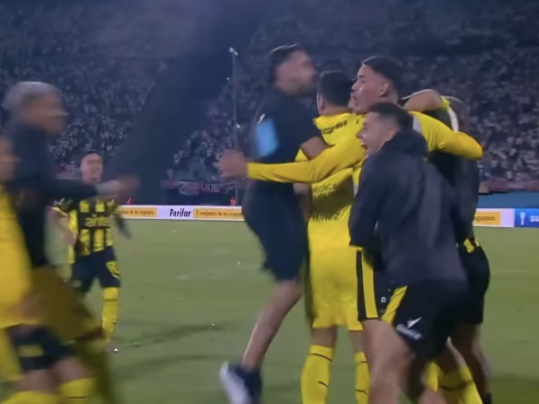 Peñarol se quedó con el primer clásico del año