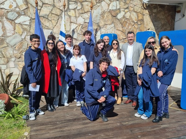 ANEP reconoció a estudiantes que obtuvieron el segundo puesto en la final mundial de la NASA