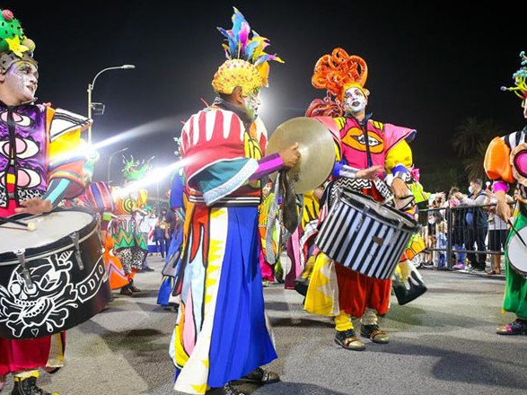 Carnaval, Murgas, Samba, comparsas, San Carlos