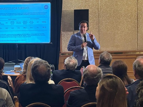 Ignacio Munyo: “Tenemos que romper el techo de cristal al que estamos llegando en el nivel de ingresos de turistas y de recursos”