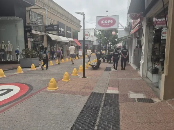 Semipeatonal Sarandí...