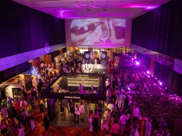 Más de 3.500 persona...