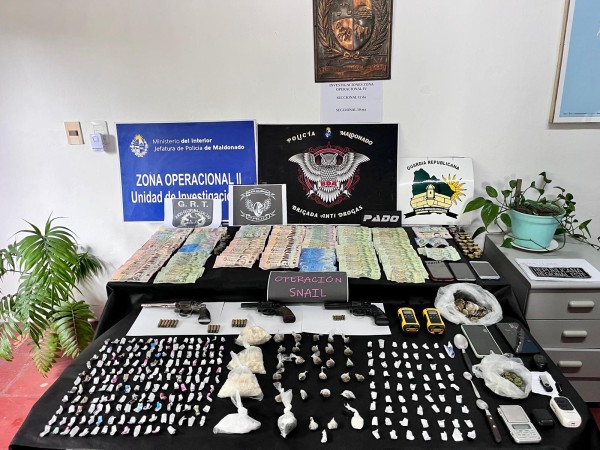 Siete personas detenidas tras seis allanamientos en barrio Los Caracoles