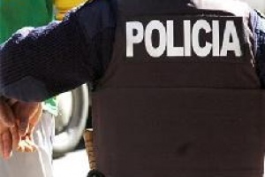 Tres detenidos por rapiña a comercio