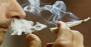 Detenido por fumar marihuana en un ómnibus