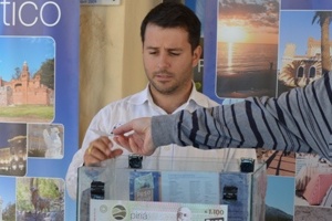 Familia de Montevideo  favorecida en sorteo del peso Piria