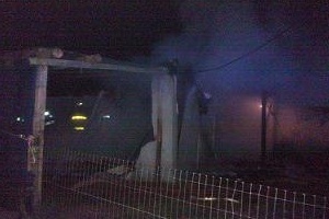Incendió la casa de su ex pareja y se suicidó