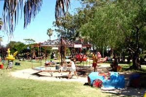 Rapiñan a un hombre junto a su familia en parque El Jagüel