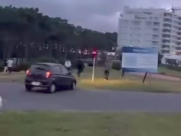 Conductora cargó contra peatones que se encontraban celebrando en la vía pública