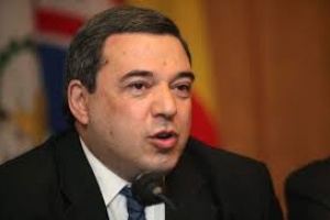 Bergara admite que la economía está cara, pero lo justifica
