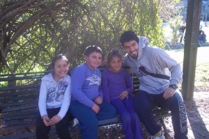 Suárez en familia paseó por Piriápolis