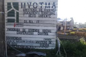 Mvotma entregó más viviendas en Cañada Aparicio