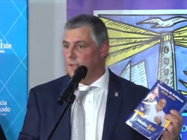 Carballal asumió la alcaldía de Punta del Este con anuncios de mejoras reclamadas en Avda. Gorlero y ajustes del municipio
