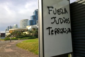pintadas anti judías en punta del este podrían afectar el turismo