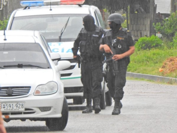 rapiña, pareja, policias, taxista, maldonado