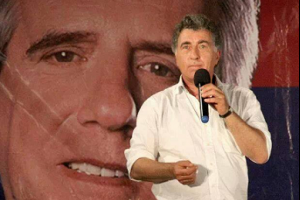 Liga Federal Frenteamplista y socialistas forman "tercer polo" en el FA