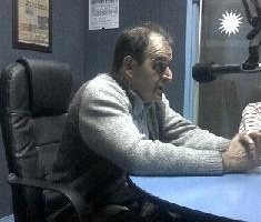 De los Santos respondió a Rodríguez: "debato con el que vaya primero"