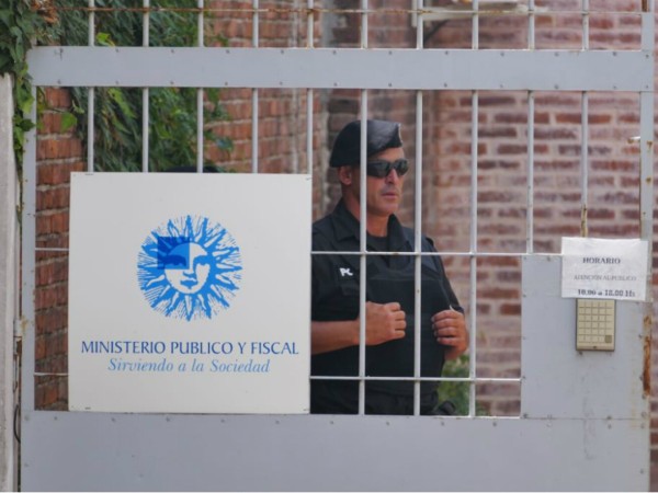 Fiscalía ordenó una...