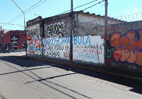 Grafiteros pidieron al FA que interceda en guerra de muros
