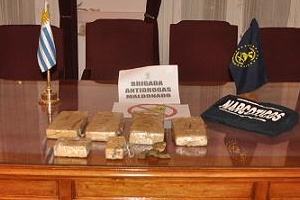 Incautan 5 kilogramos de marihuana