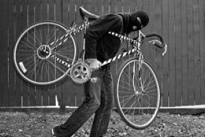 Ladrón de bicicleta volvió a prisión