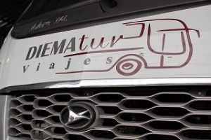 Volcó en Paysandú un ómnibus con niños de un colegio de Maldonado