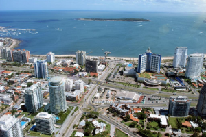 Este verano habrá vigilancia aérea en Punta del Este
