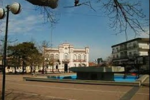 Ensayan renovación luminosa para el centro de Maldonado