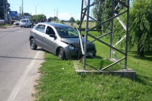 Banda de delincuentes chocan el auto y escapan pero fueron detenidos