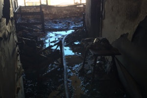 Asi quedó el apartamento incendiado en Santos Dumont
