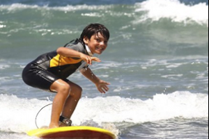 Guardavidas advierten sobre compra de tablas para niños